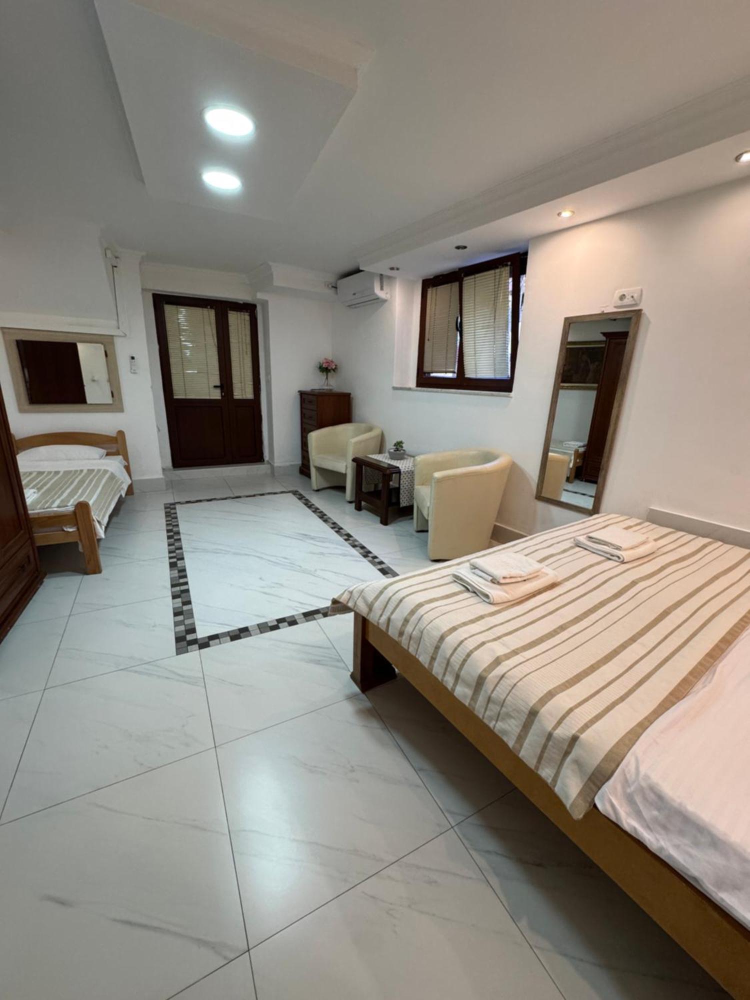 Vita Mundo Hotel Котор Екстер'єр фото