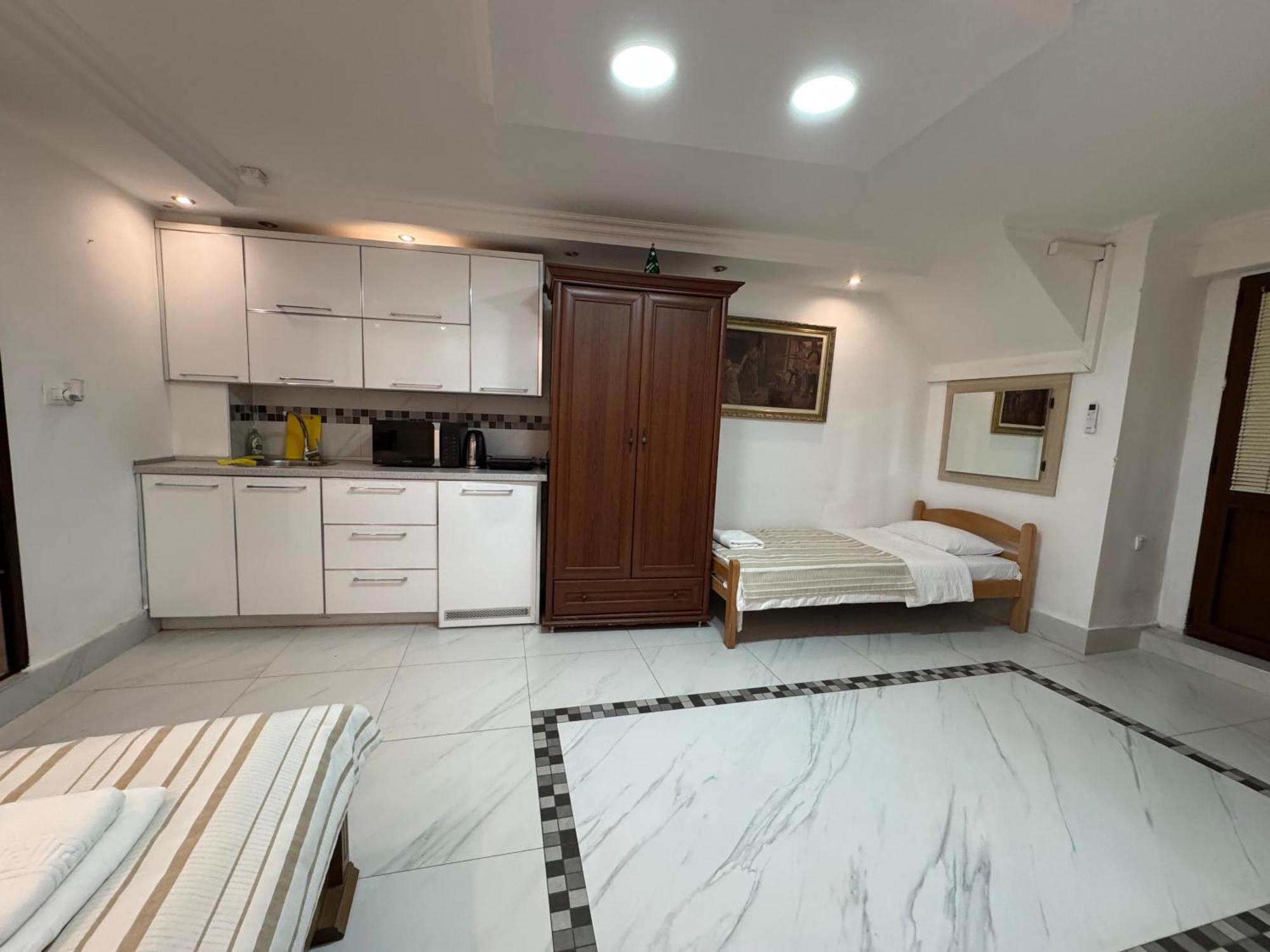Vita Mundo Hotel Котор Екстер'єр фото