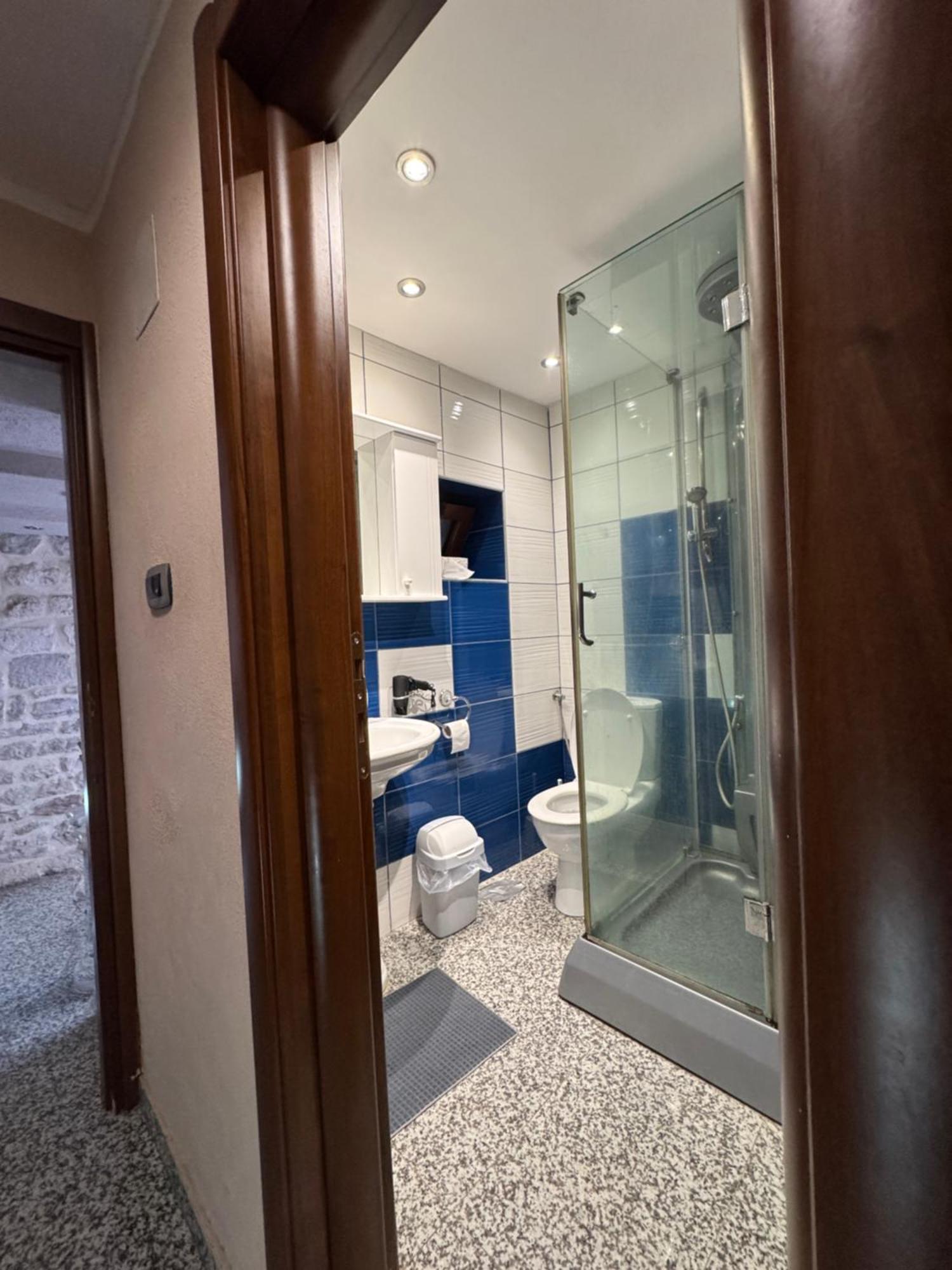Vita Mundo Hotel Котор Екстер'єр фото